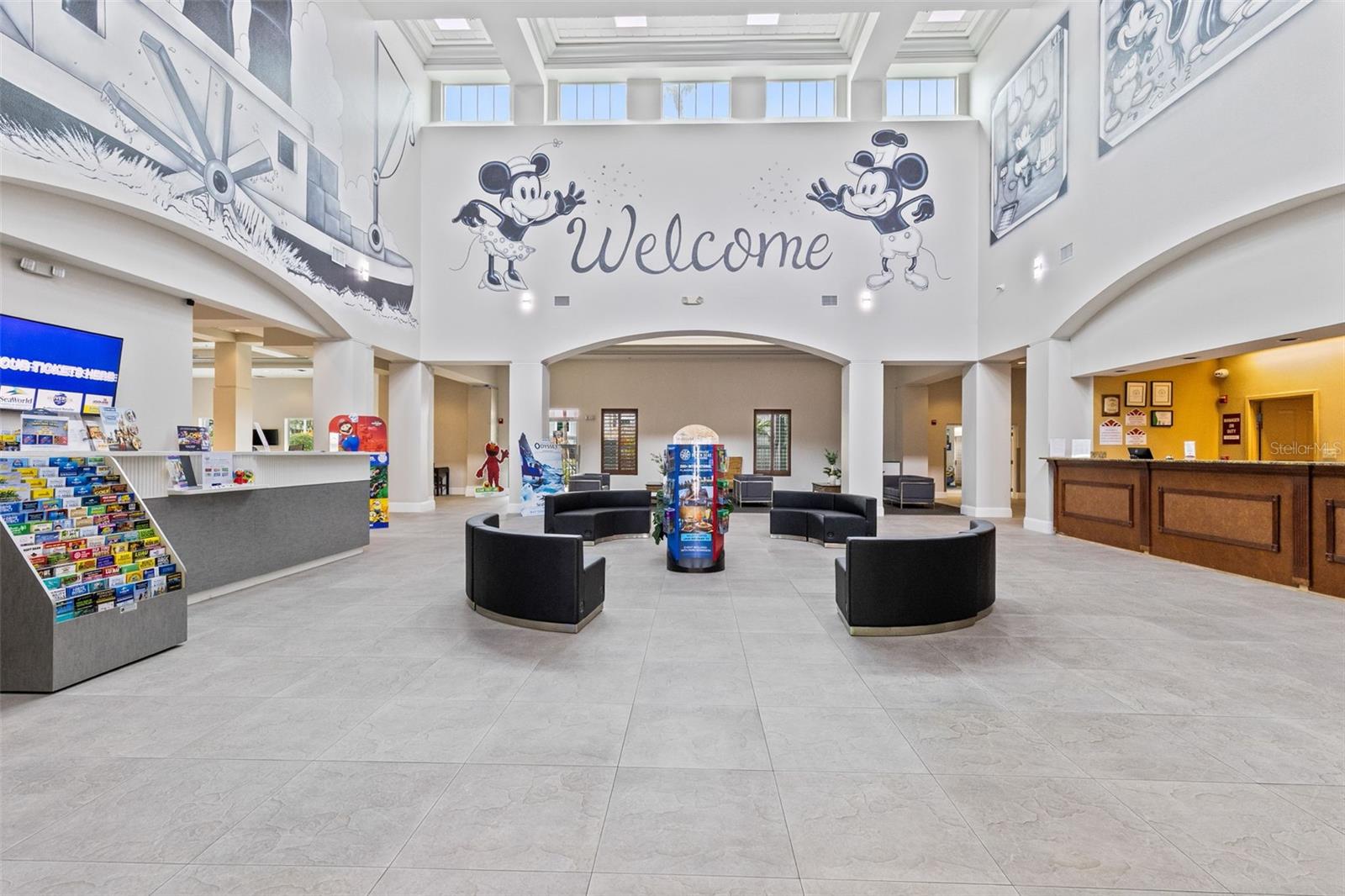 8303 RESIDENCE - Residential