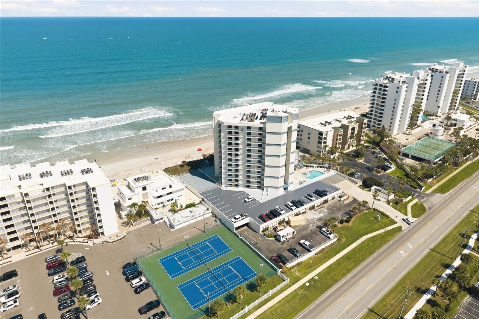 SEASCAPE TOWERS CONDO PH 01 - Residential