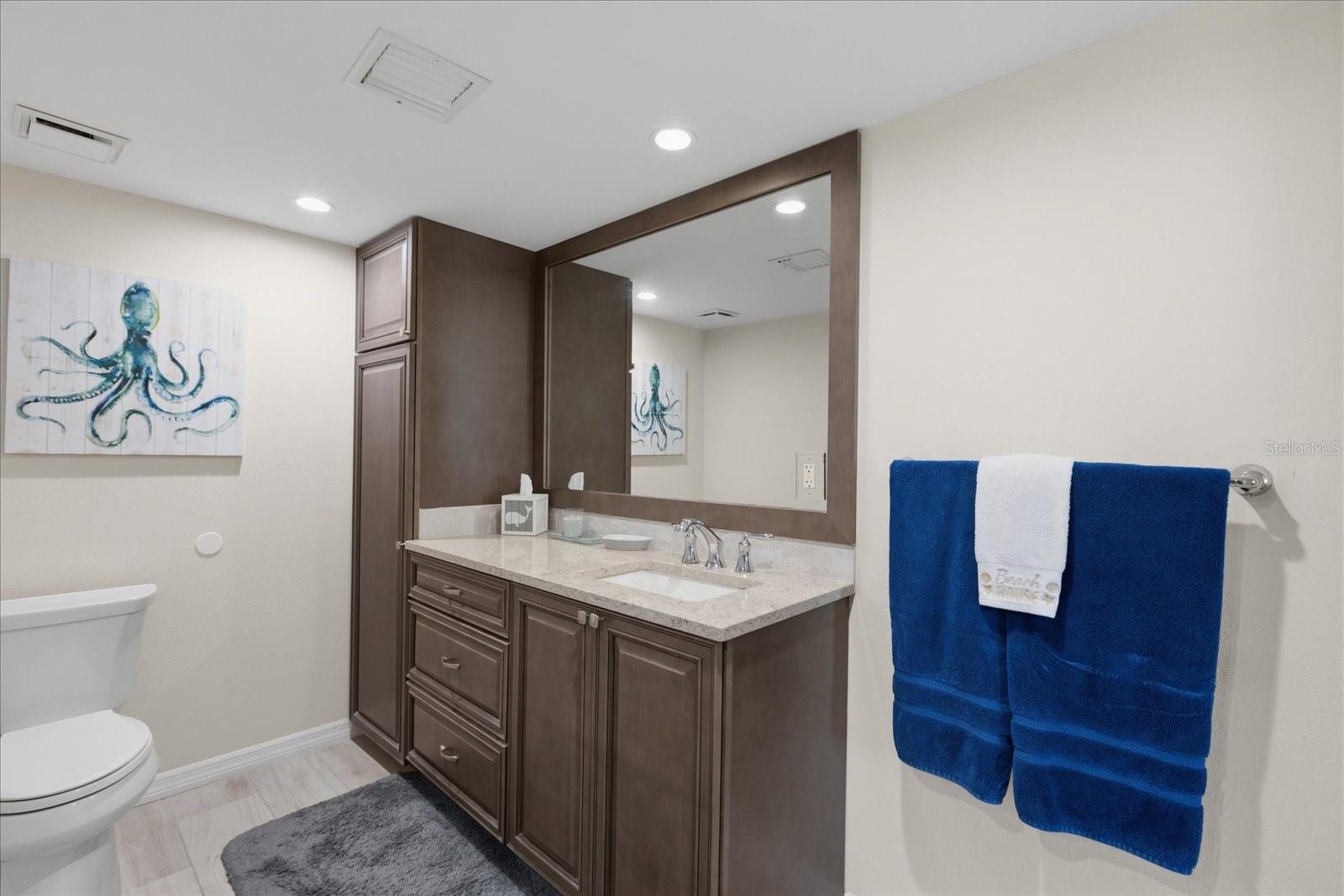 SEASCAPE TOWERS CONDO PH 01 - Residential