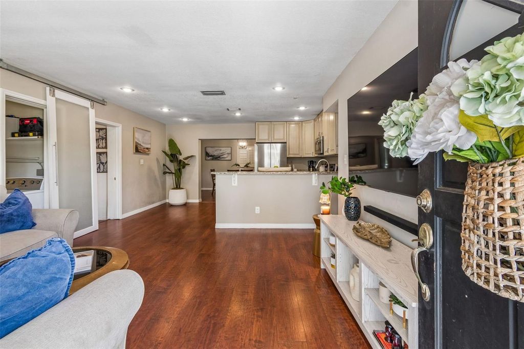 Photo of 11307 N Boulevard, Tampa, FL 33612 (MLS # TB8498222)