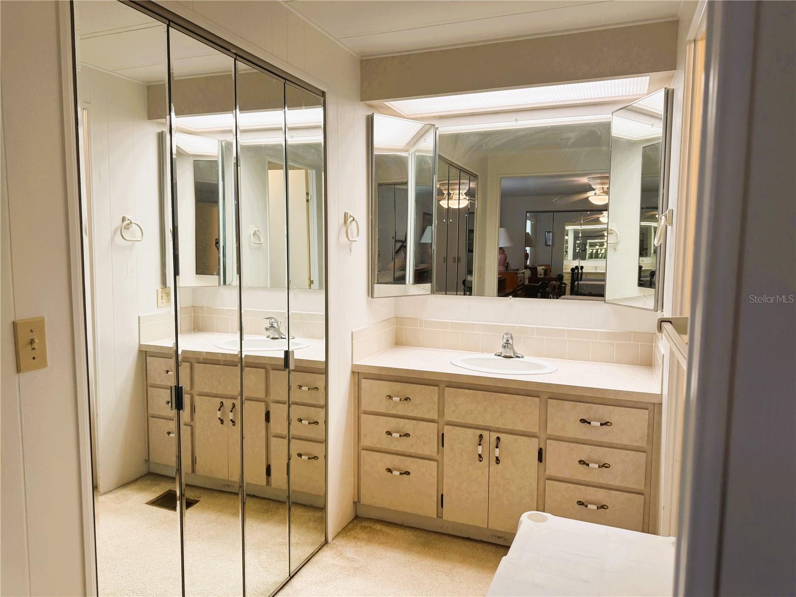 HAWTHORNE AT LEESBURG A COOP - Residential