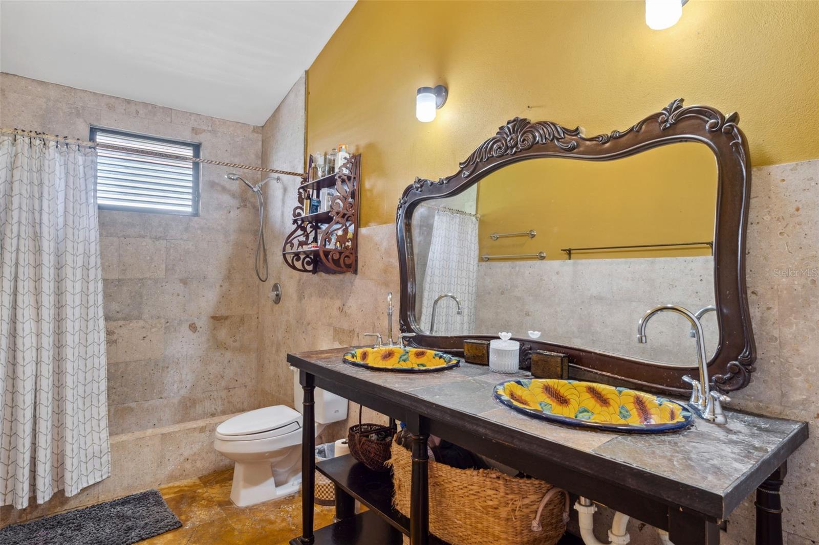 LAS VISTAS DE RIO MAR - Residential