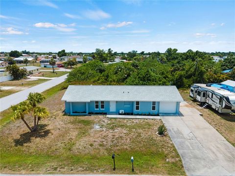 A home in PORT CHARLOTTE