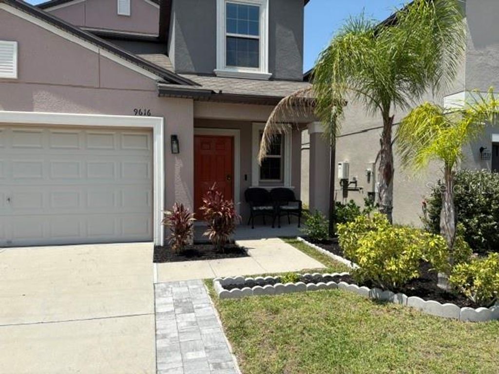 Photo of 9616 Lemon Drop Loop, Sun City Center, FL 33573 (MLS # TB8382640)