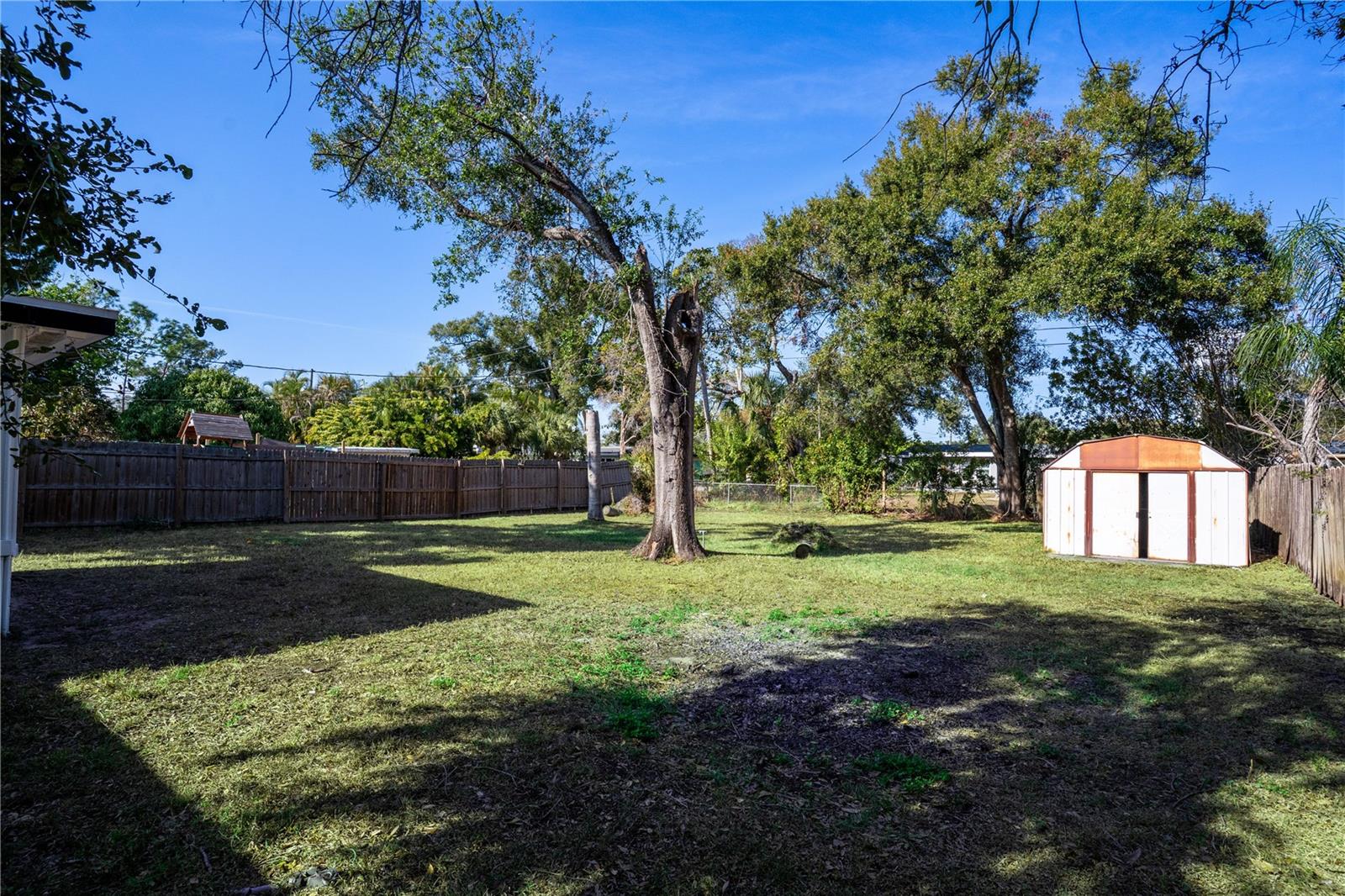 NORTH DISSTON PARK - Residential