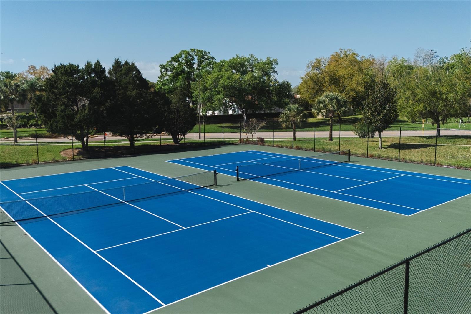 CARROLLWOOD VILLAGE PH III - Residential