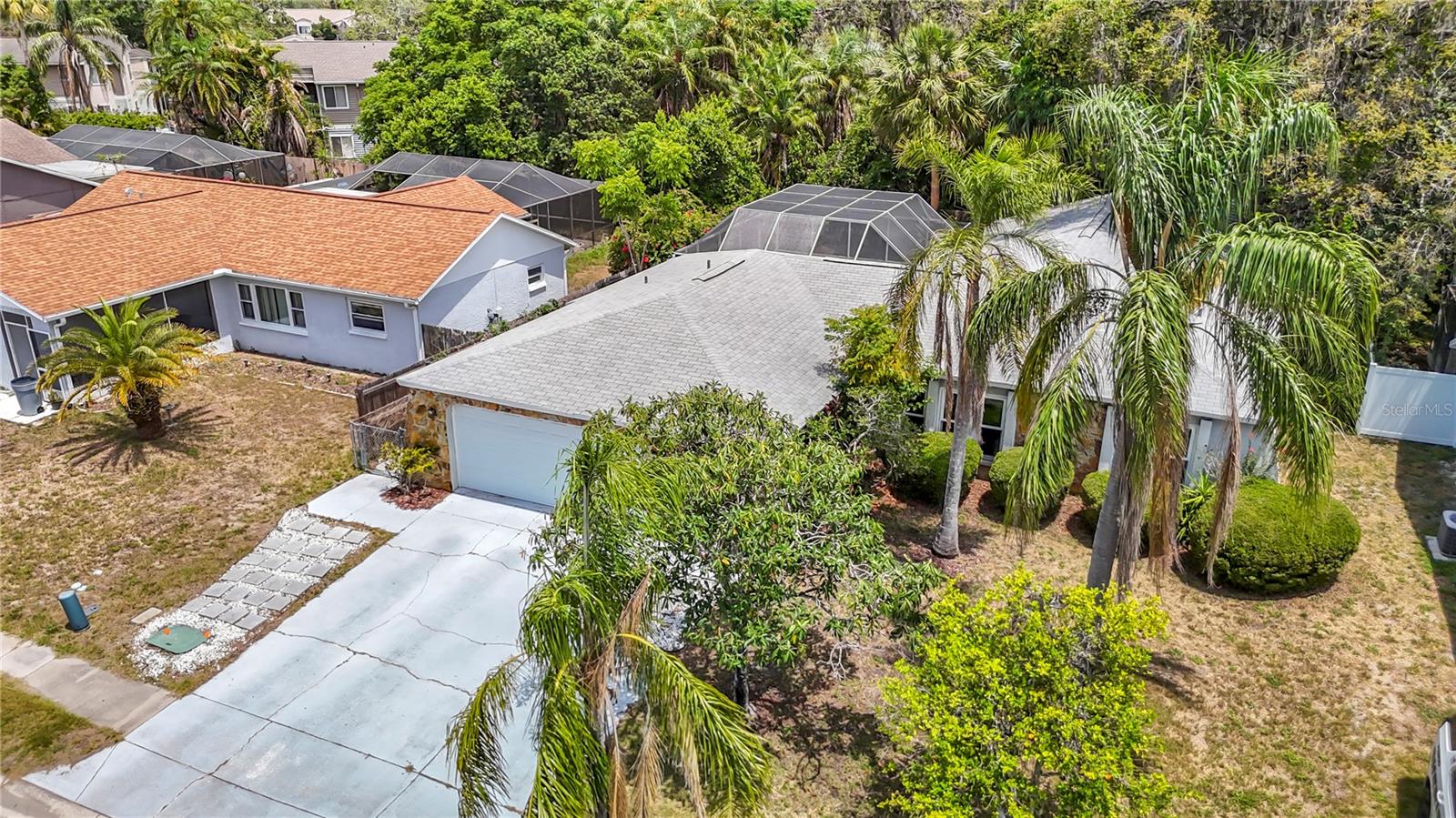 7613 BRAMBLEWOOD DRIVE