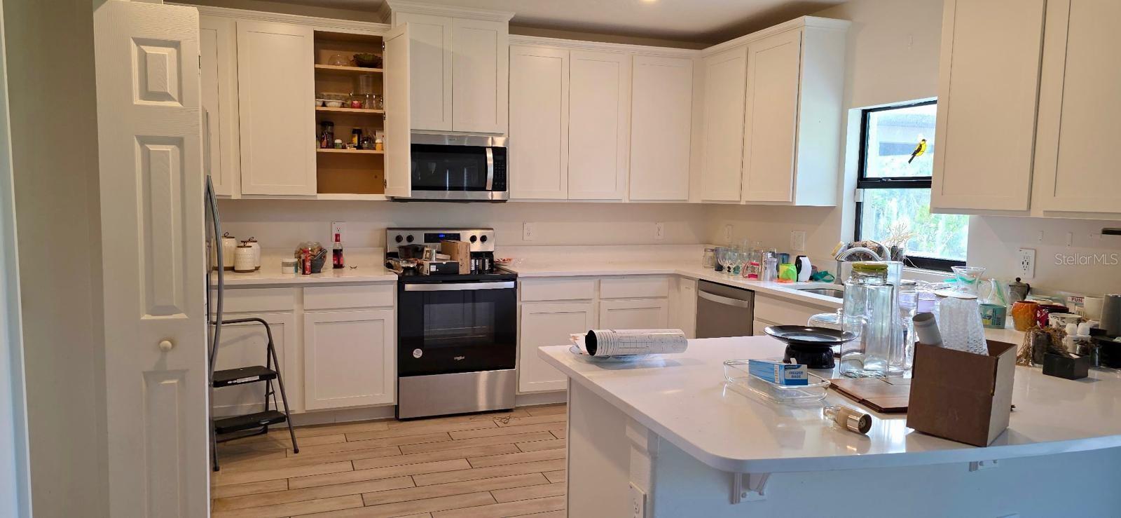 SAWGRASS LAKES PH FIVE - Residential