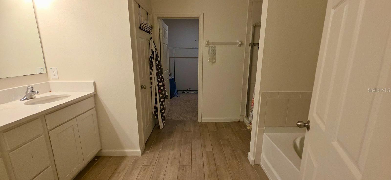 SAWGRASS LAKES PH FIVE - Residential