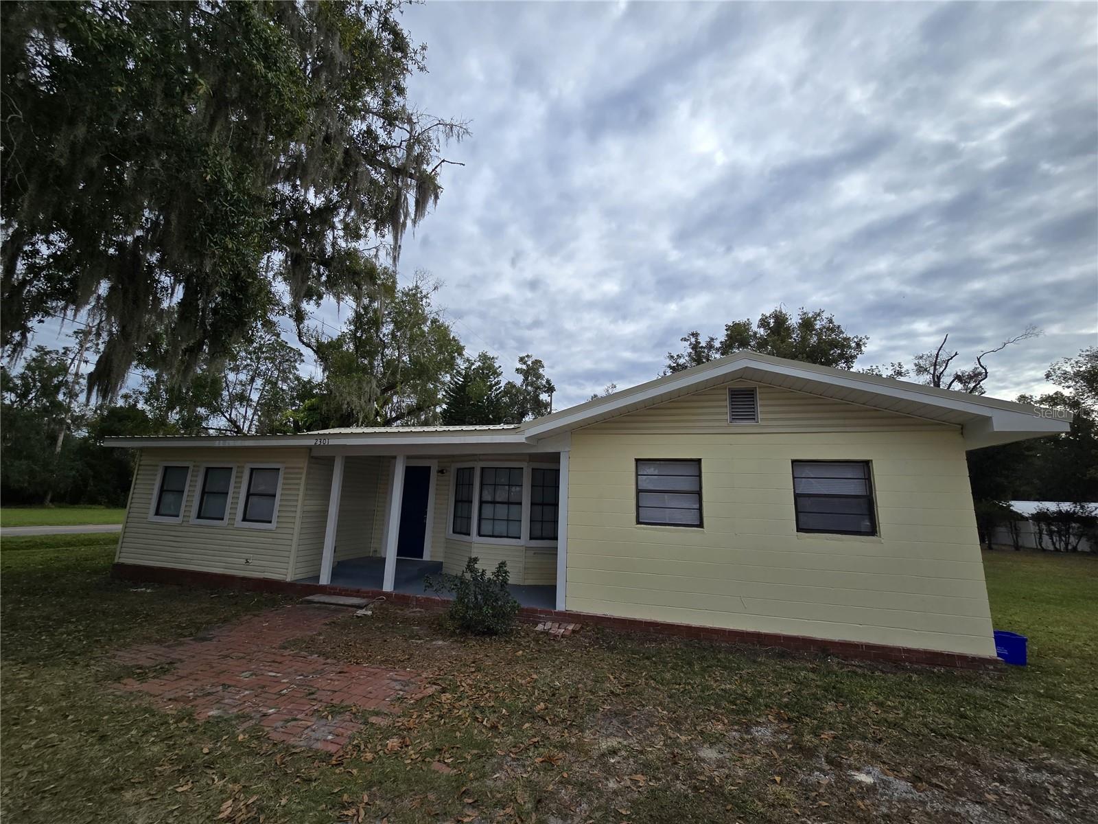 HOOKERS SUB - Residential