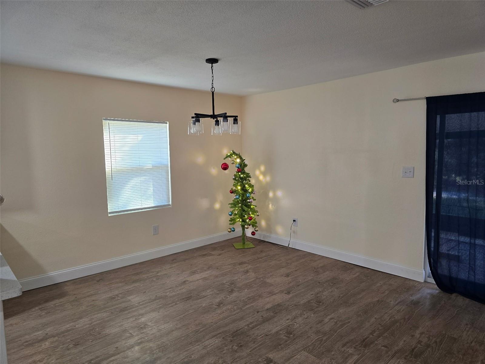 HOOKERS SUB - Residential