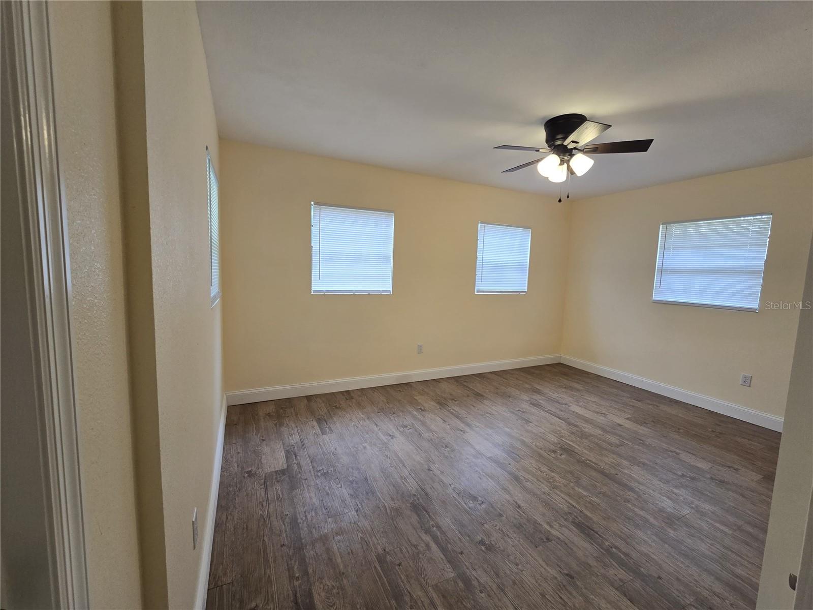 HOOKERS SUB - Residential