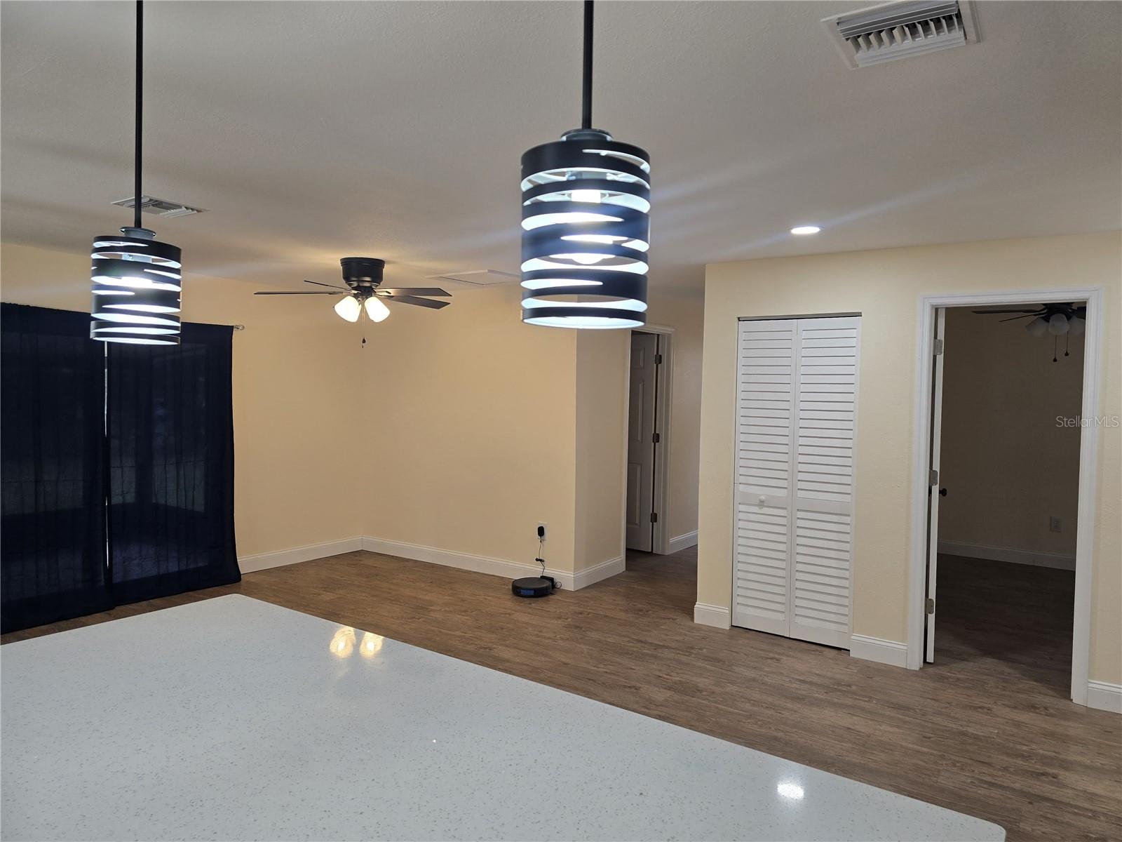 HOOKERS SUB - Residential