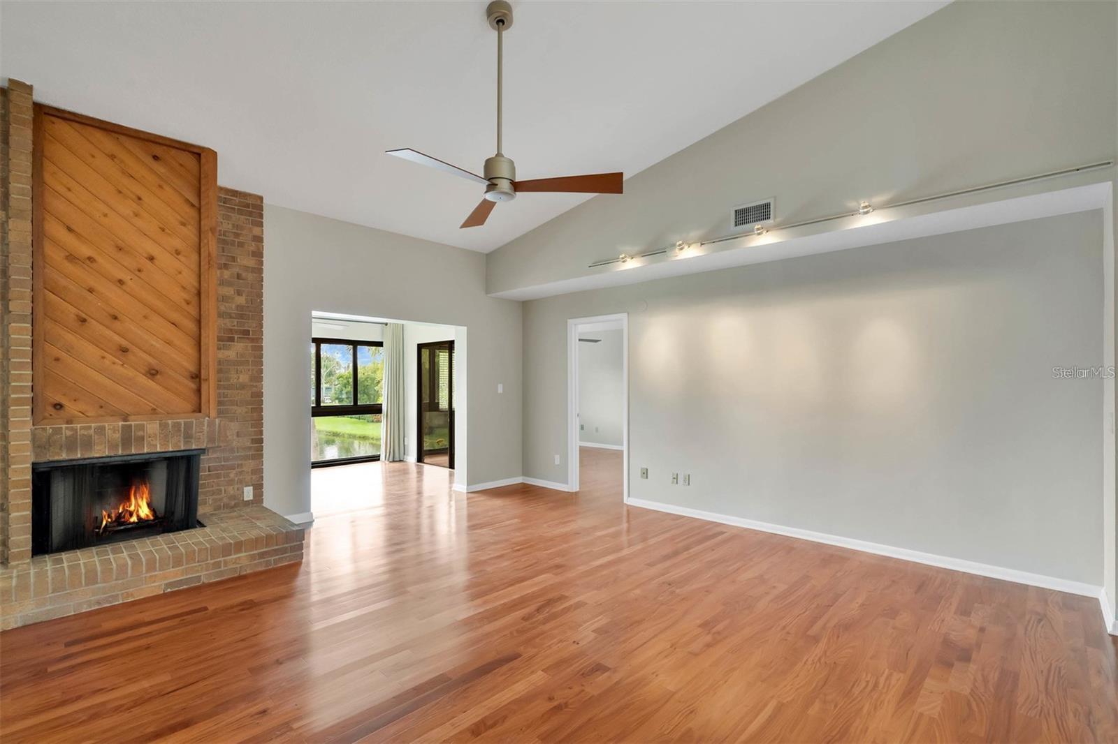 ESCONDIDO SEC 5 PH 2 - Residential Lease