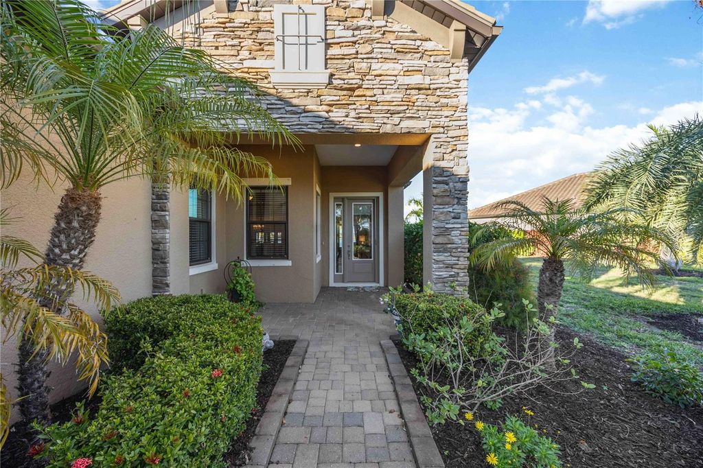 Photo of 26777 Weiskopf Drive, Englewood, FL 34223 (MLS # N6142457)