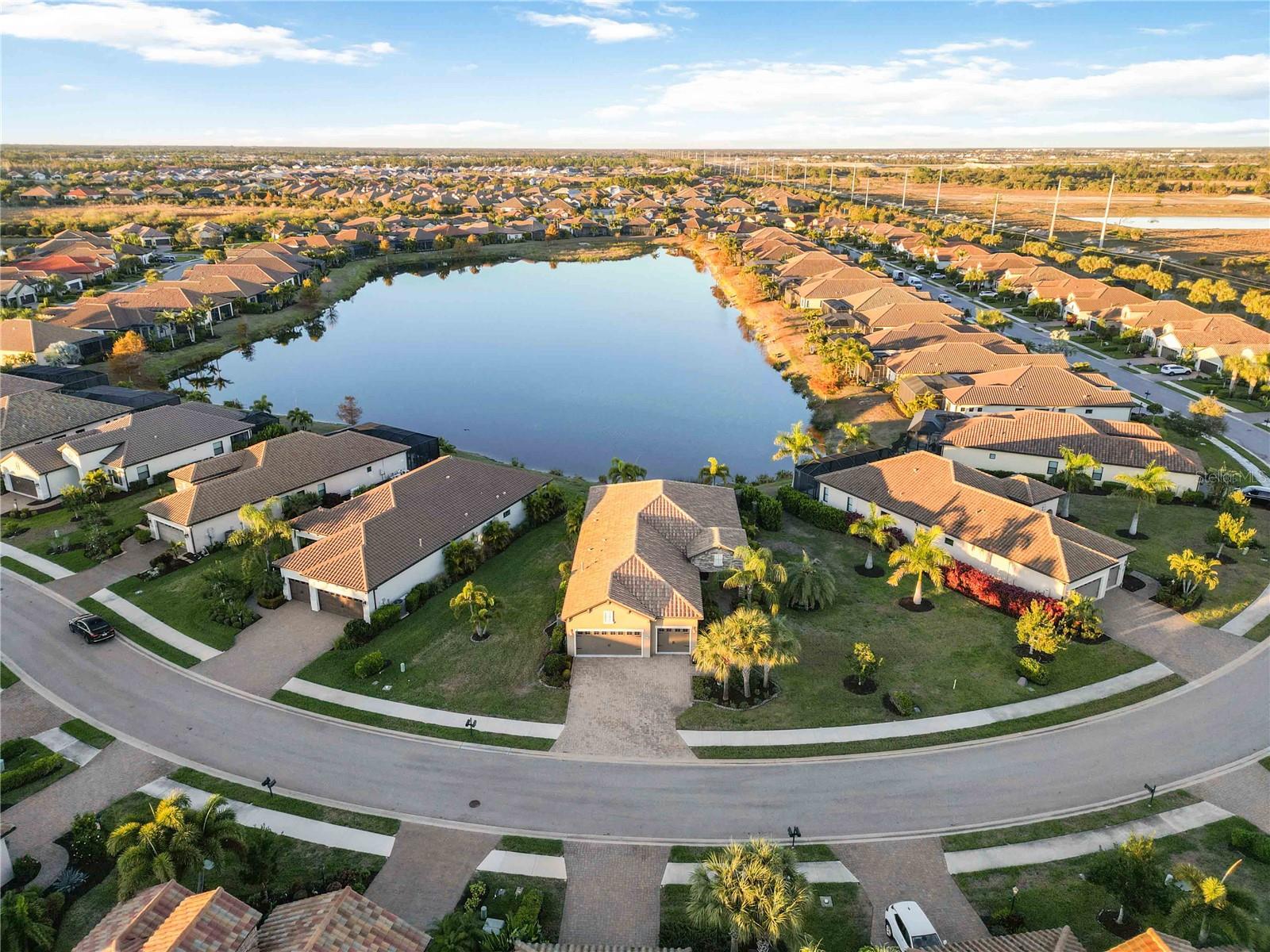 BOCA ROYALE UN 12 PH 2 - Residential