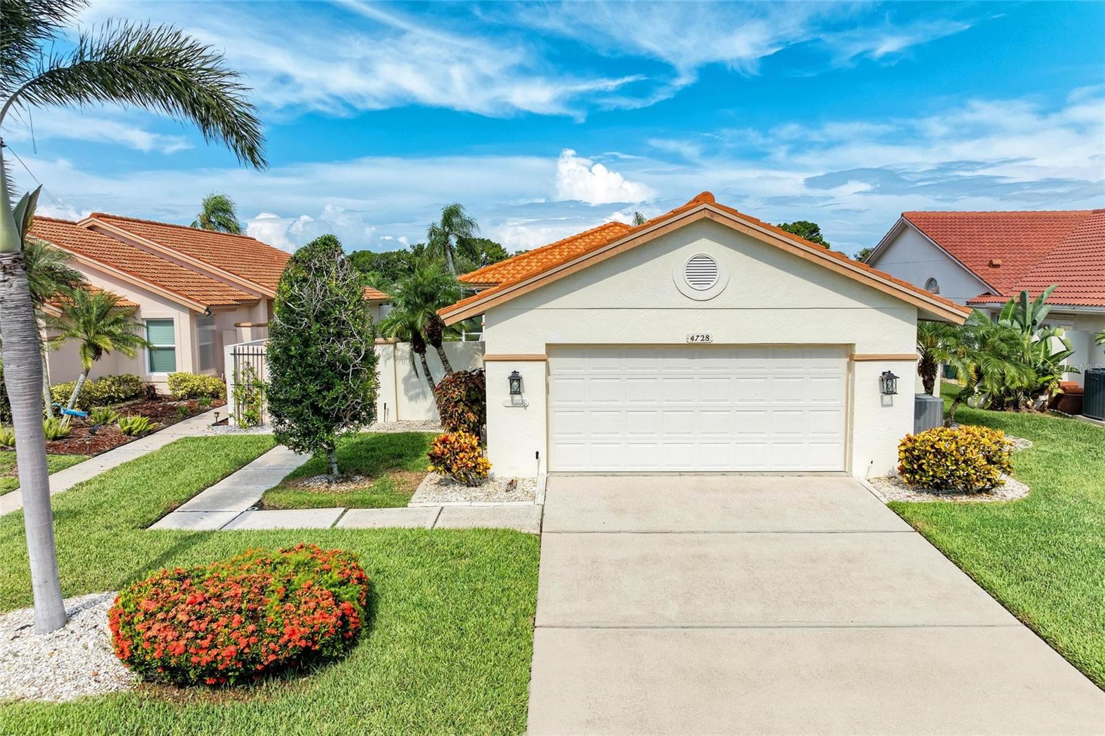 AN EXCEPTIONAL HOME IN PERIDIA GOLF AND COUNTRY CLUB AWAITS A NEW HOMEOWNER. MOVE RIGHT INTO THIS UPDATED HOME.
ALL UPDATES WITHIN 5 YEARS.... ENTER THE FRONT GATE TO YOUR PRIVATE PAVER COURTYARD FOR ENTERTAINING..... A/C 2024...TILE ROOF 2015......QUARTZ KITCHEN COUNTERTOPS WITH BACKSPLASH. HURRICANE SHUTTERS.....HURRICANE PROOF FRONT DOOR... ALL WINDOWS ARE DOUBLE PANE...LANAI CAGE REPLACED 2024......MASTER BATH TOTALLY REMODELED 2013........A MUST TO SEE.... TO MANY UPDATES TO MENTION. PERIDIA HAS IT ALL......GOLF, TENNIS, PICKLEBALL.,
CLUBHOUSE FOR DINING AND DANCING WITH GREAT ENTERTAINMENT. CLOSE TO SHOPPING AND AIRPORTS......SCHEDULE TO SEE TODAY.