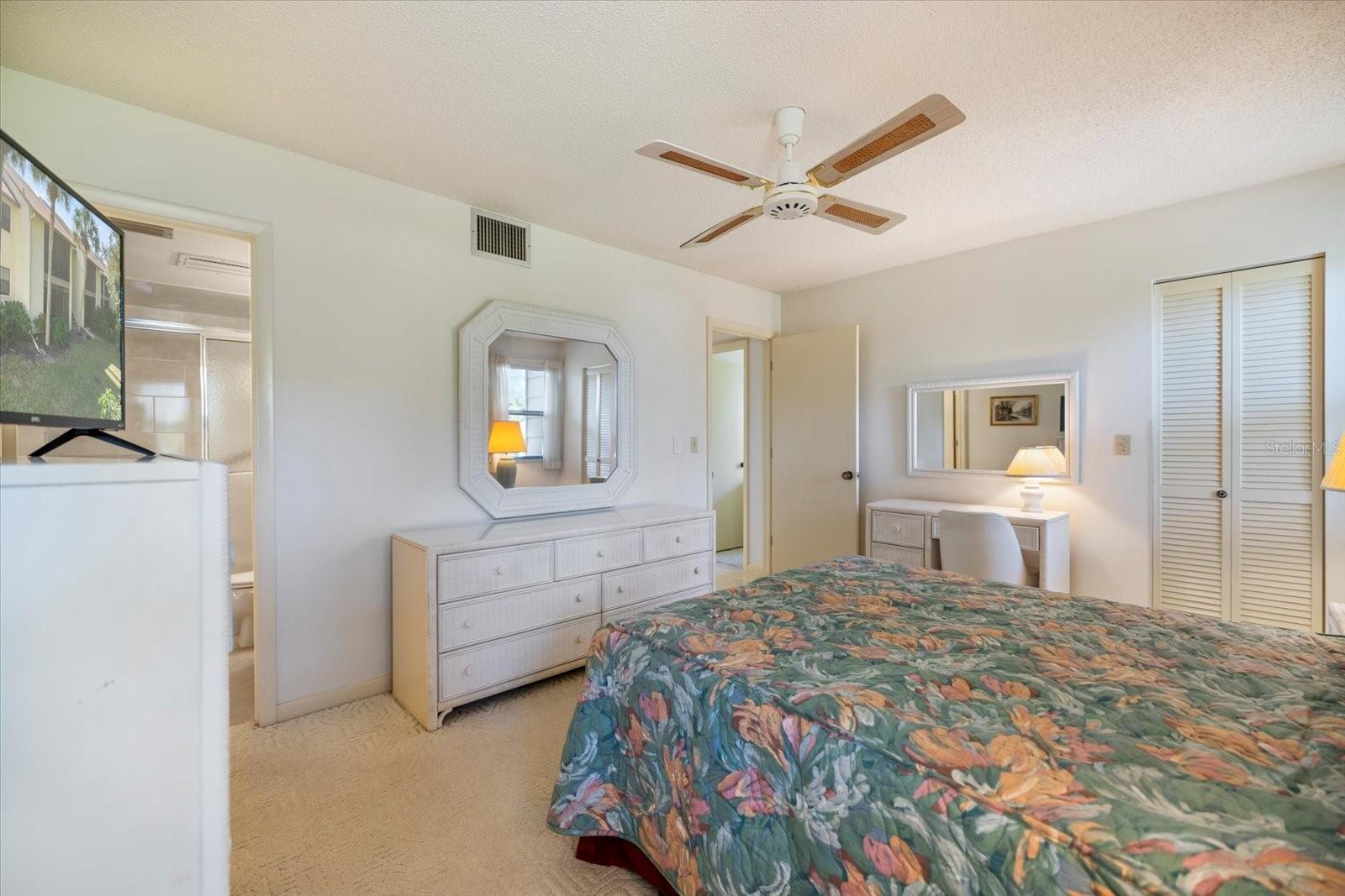 BIRD BAY V - Residential