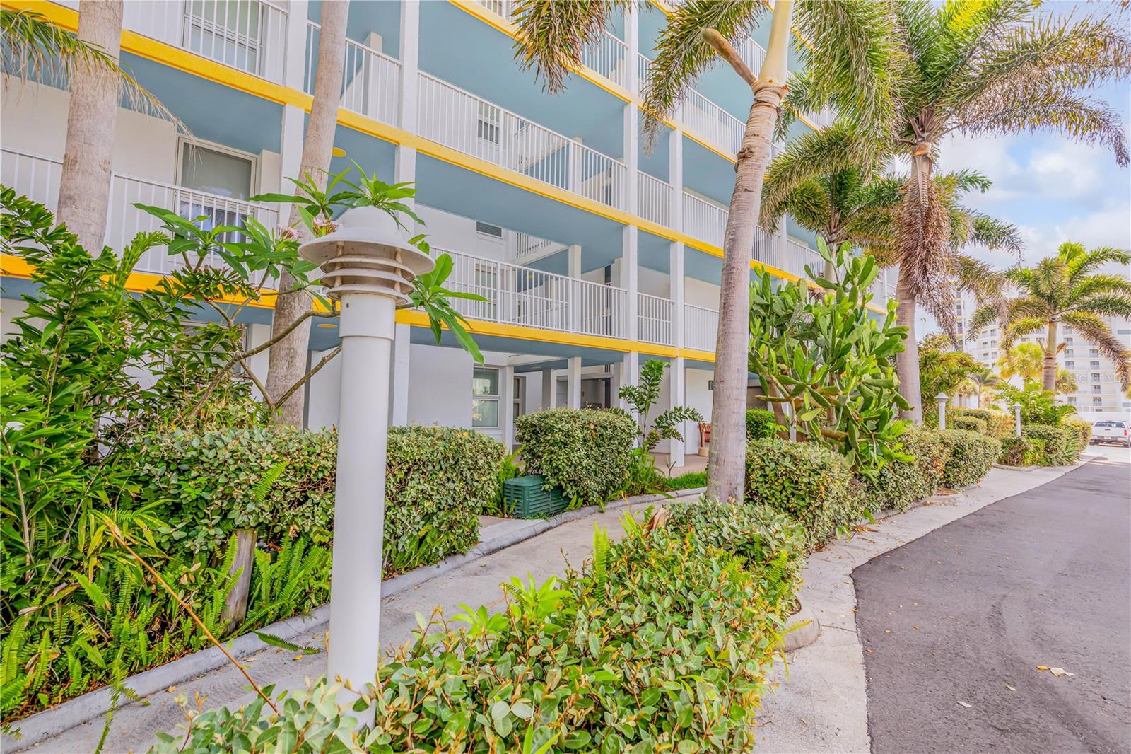 OCEAN VIEW TOWERS - Residential