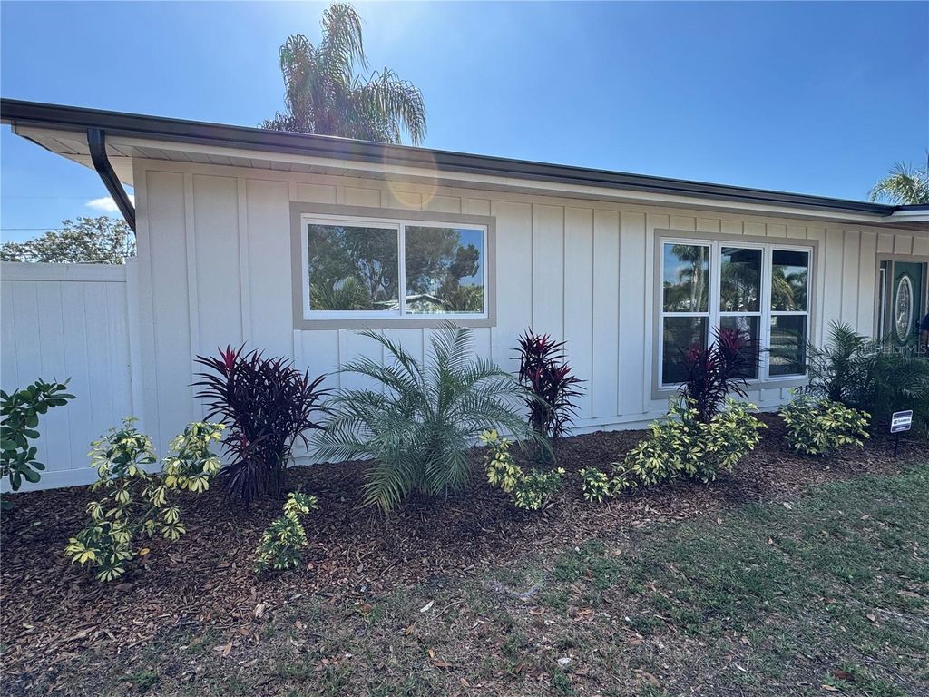 Photo of 4670 33rd Avenue N, St Petersburg, FL 33713 (MLS # TB8460709)
