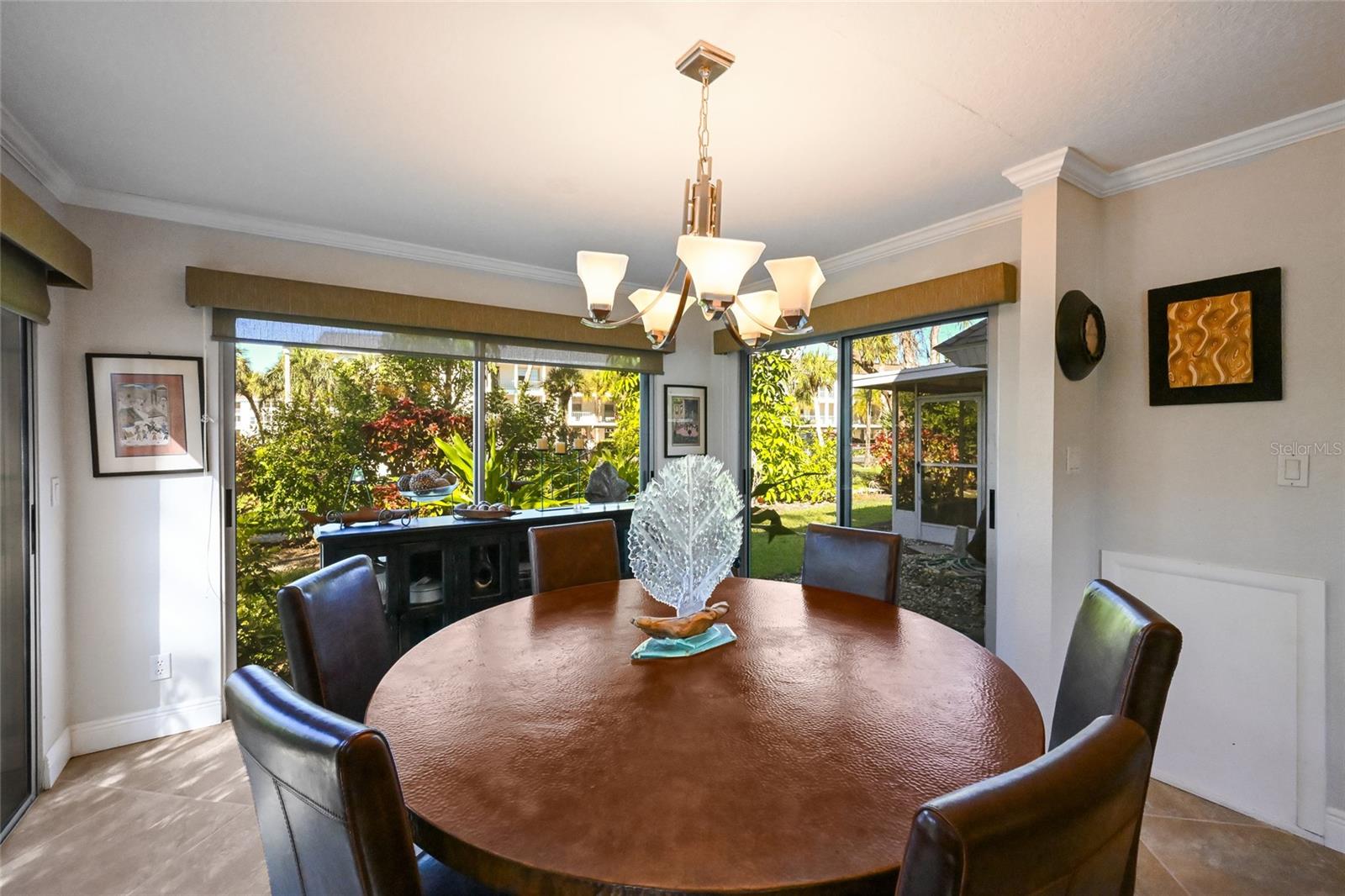 SUTTON PLACE - Residential