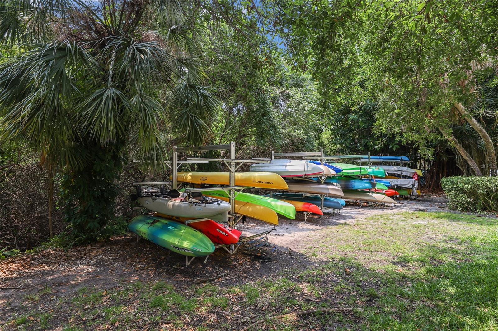 SUTTON PLACE - Residential