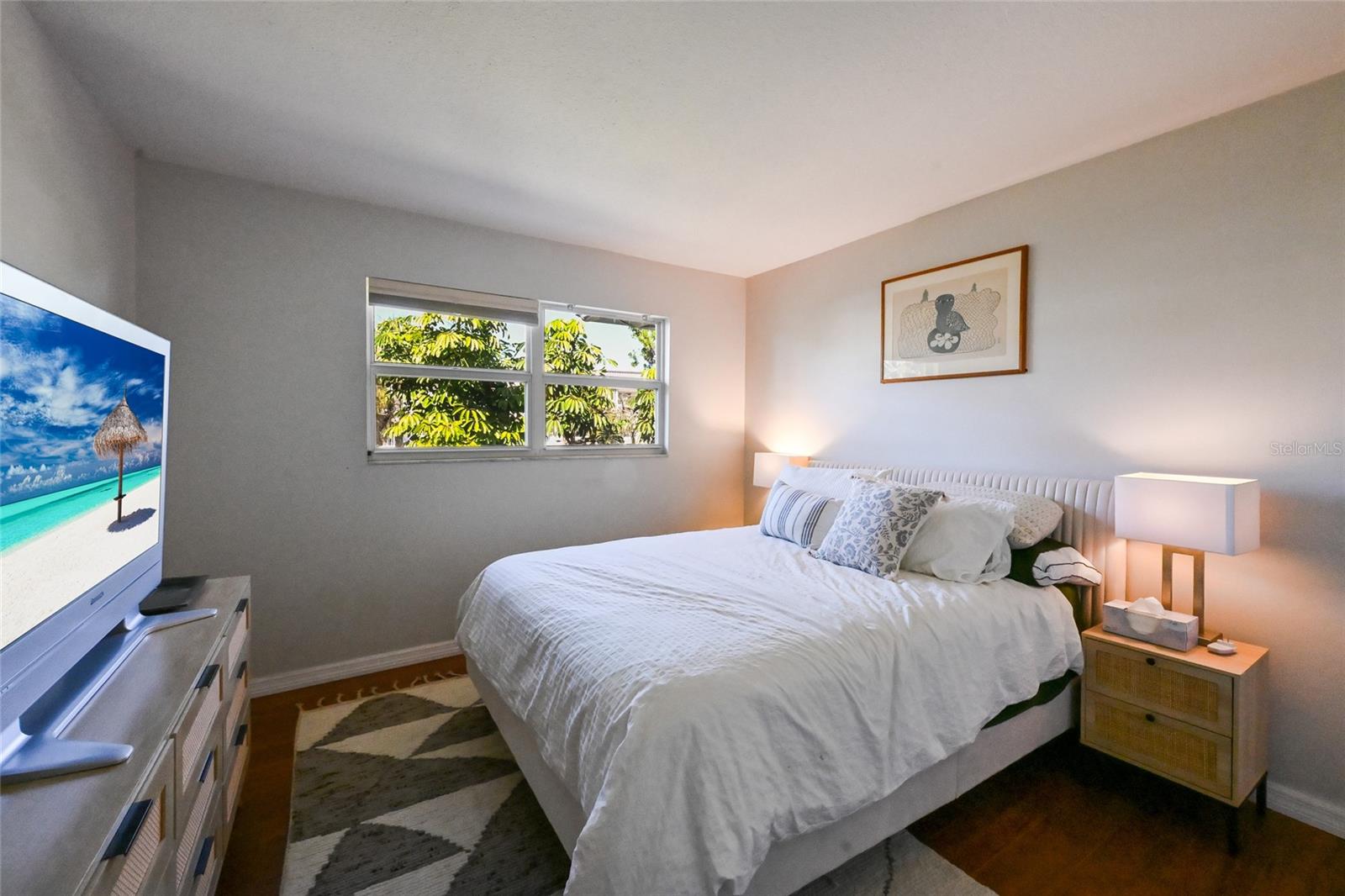 SUTTON PLACE - Residential