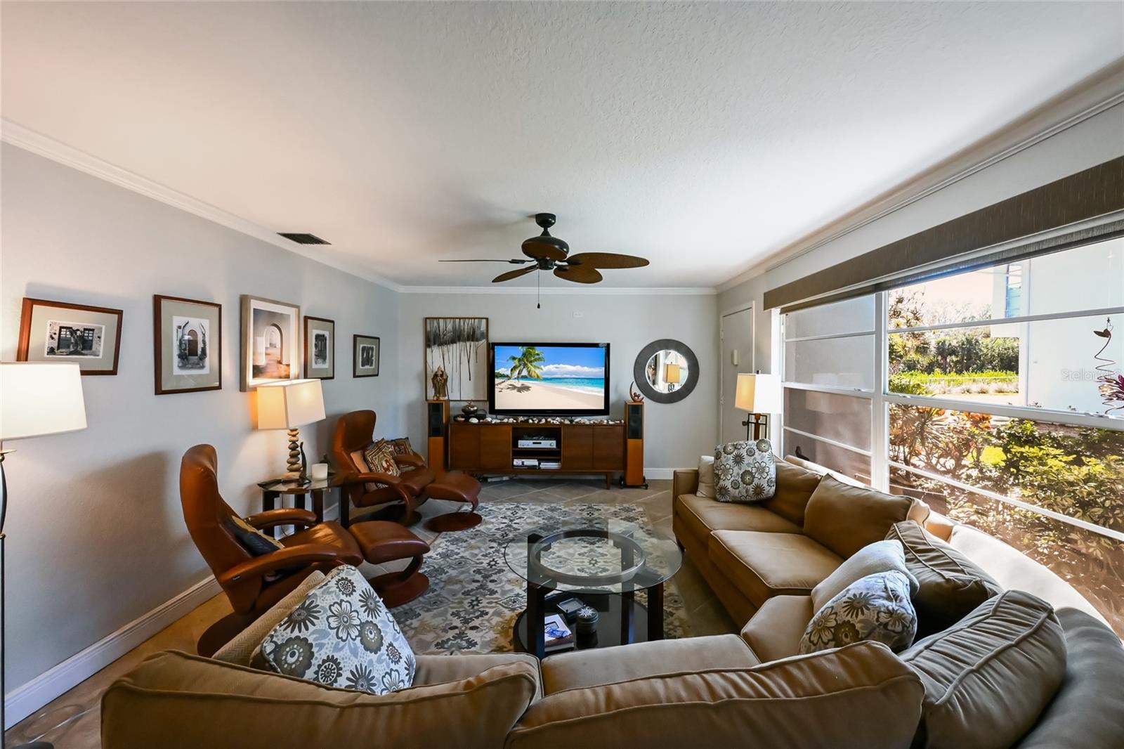 SUTTON PLACE - Residential