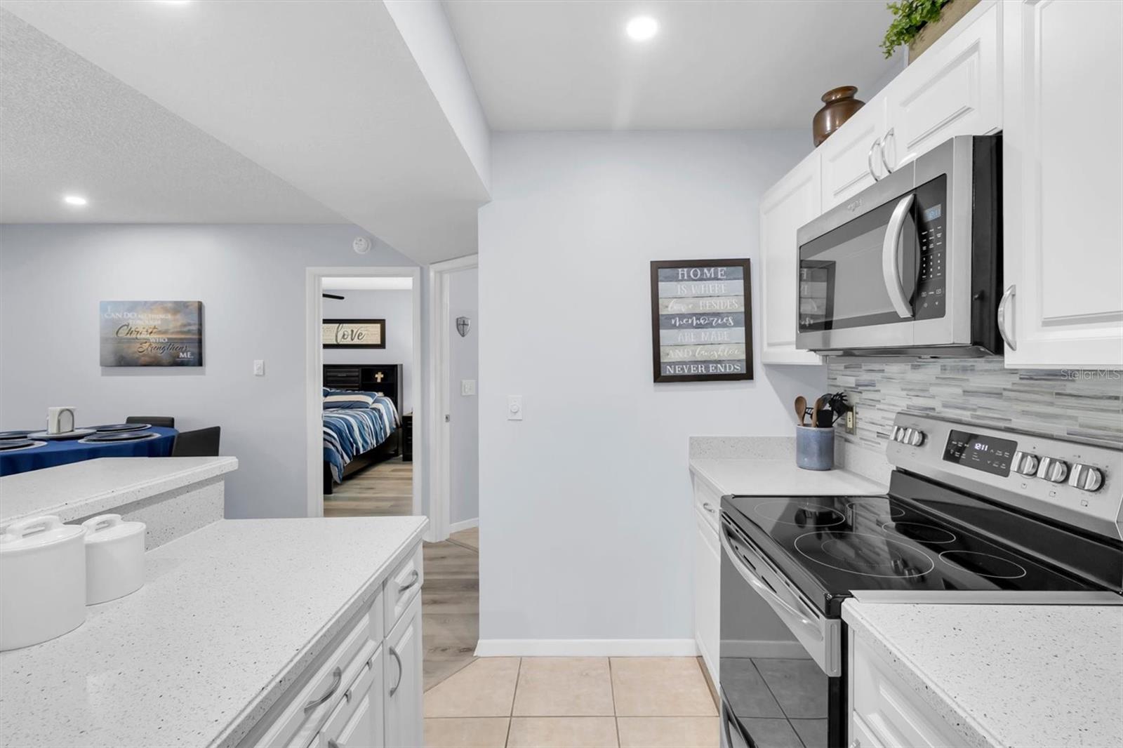 HILLSIDE CONDO - Residential