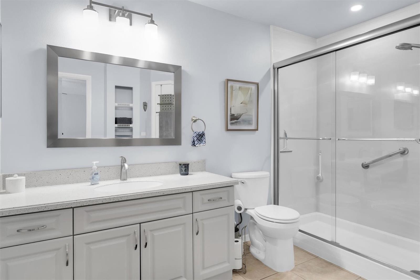 HILLSIDE CONDO - Residential