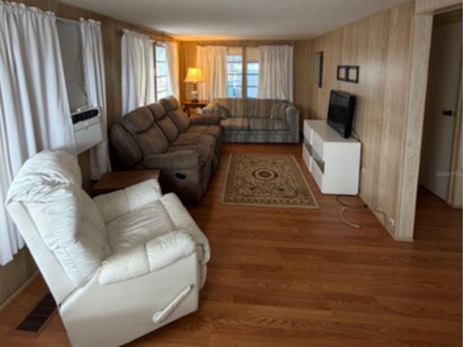 TROPICAL GARDENS M/H PARK UNREC - Residential