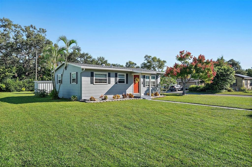 Photo of 1301 56th Avenue N, St Petersburg, FL 33703 (MLS # TB8437367)