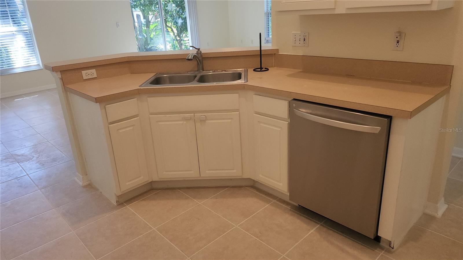 GREENBROOK VILLAS AT ERROL ESTATES 02 - Residential