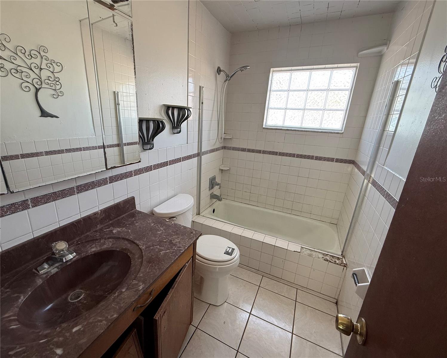 GOLDEN MELODY - Residential