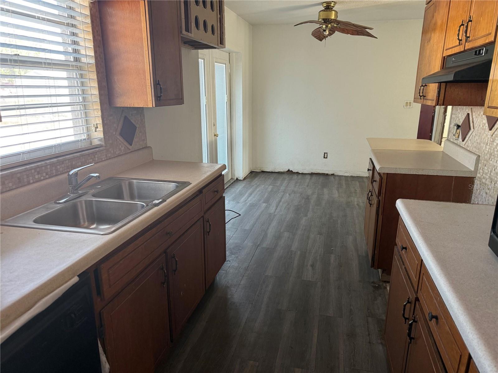 GOLDEN MELODY - Residential