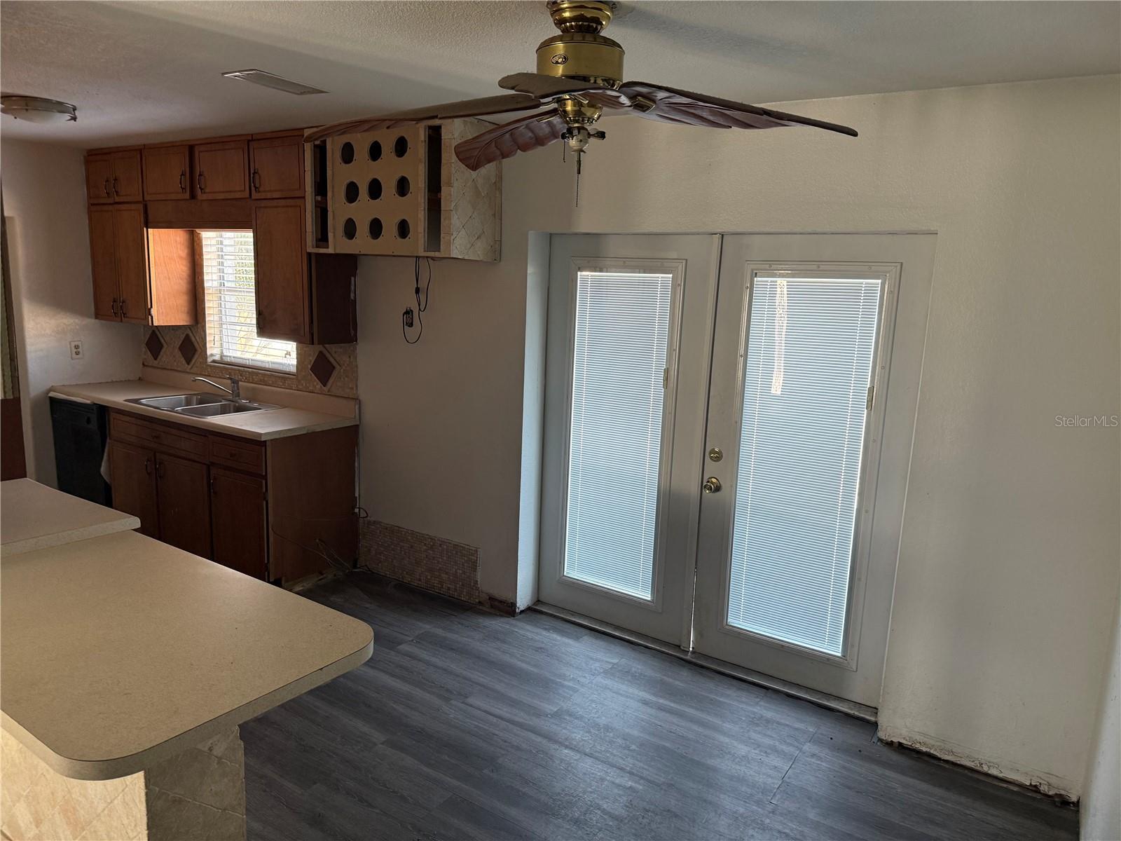 GOLDEN MELODY - Residential