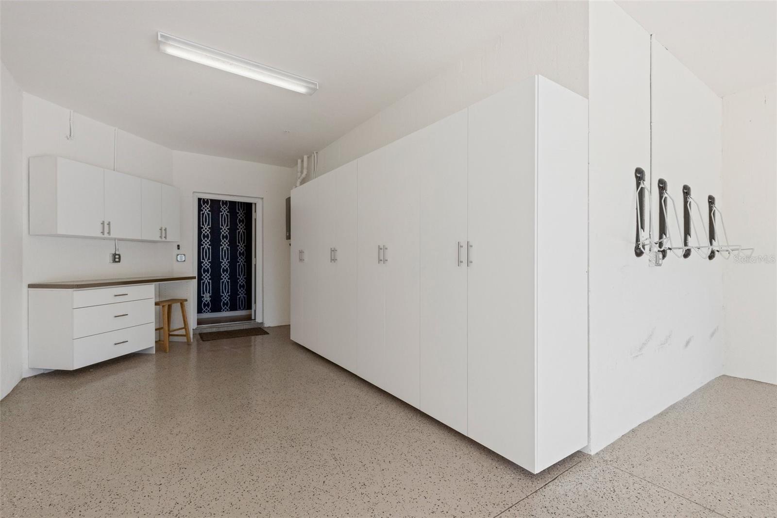 LAKEWOOD NATIONAL - Residential