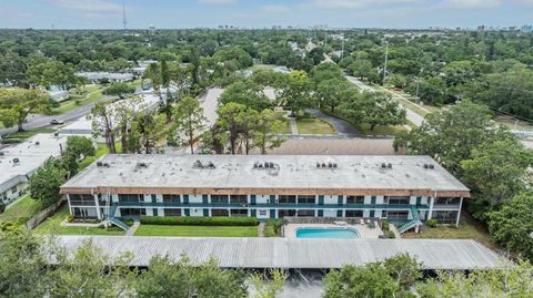 1485 LAKEVIEW ROAD 19 CLEARWATER FL 33756