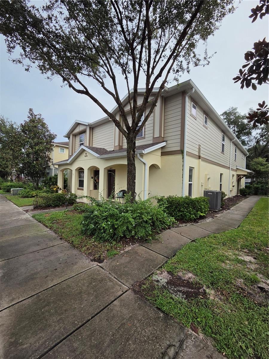 Photo of 4816 Chatterton Way, Riverview, FL 33578 (MLS # TB8556817)