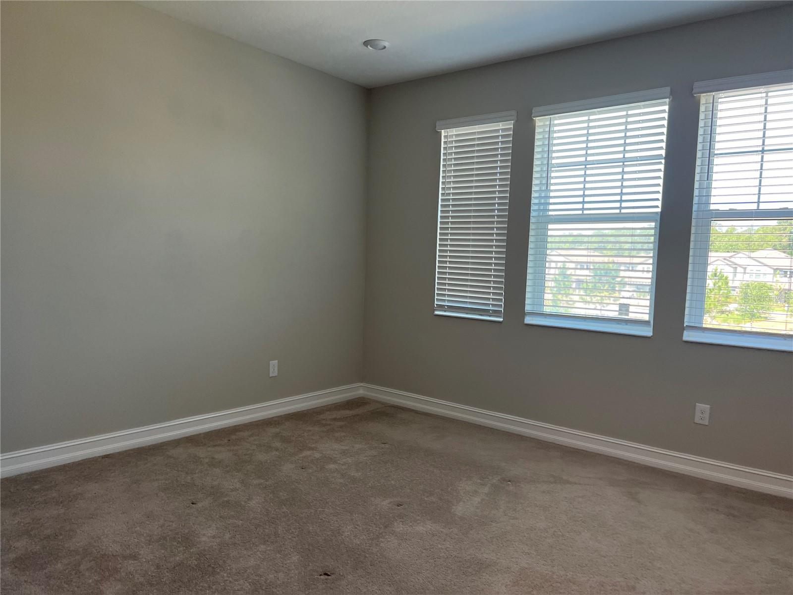 ESTANCIA PH 4 - Residential Lease