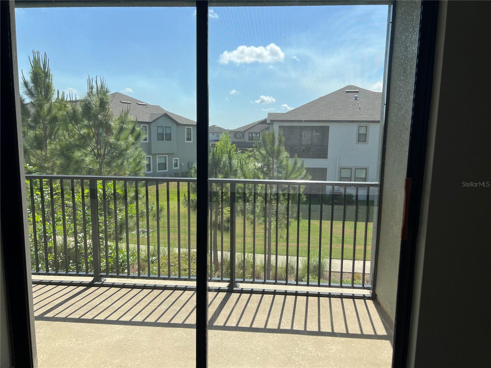 ESTANCIA PH 4 - Residential Lease