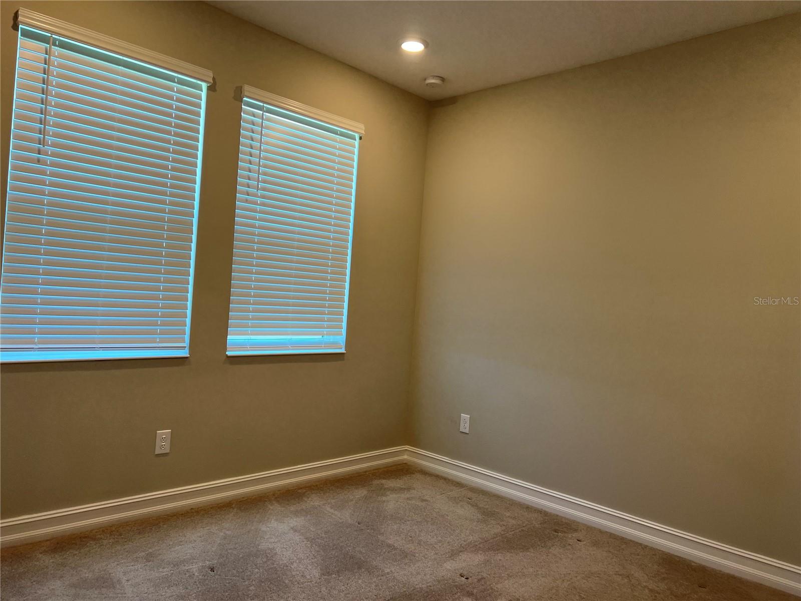 ESTANCIA PH 4 - Residential Lease