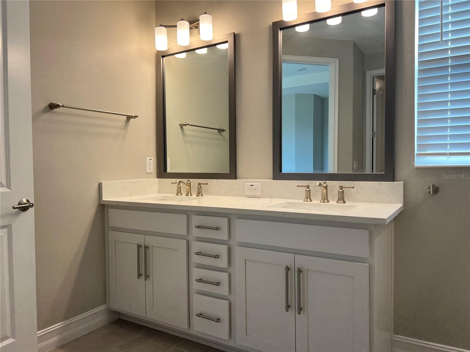 ESTANCIA PH 4 - Residential Lease