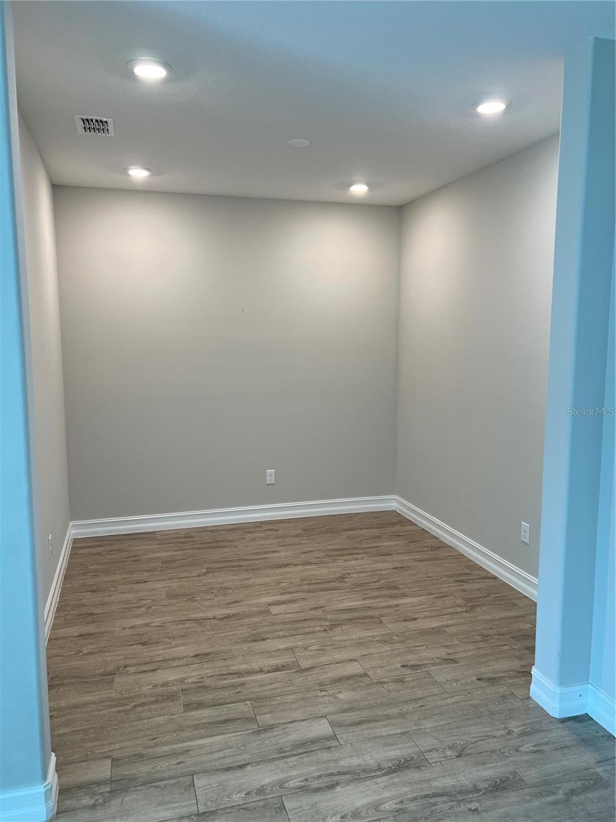 ESTANCIA PH 4 - Residential Lease