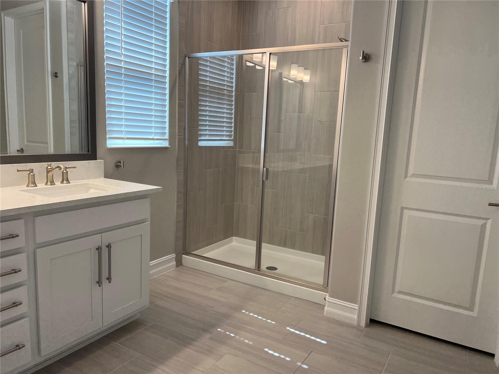 ESTANCIA PH 4 - Residential Lease