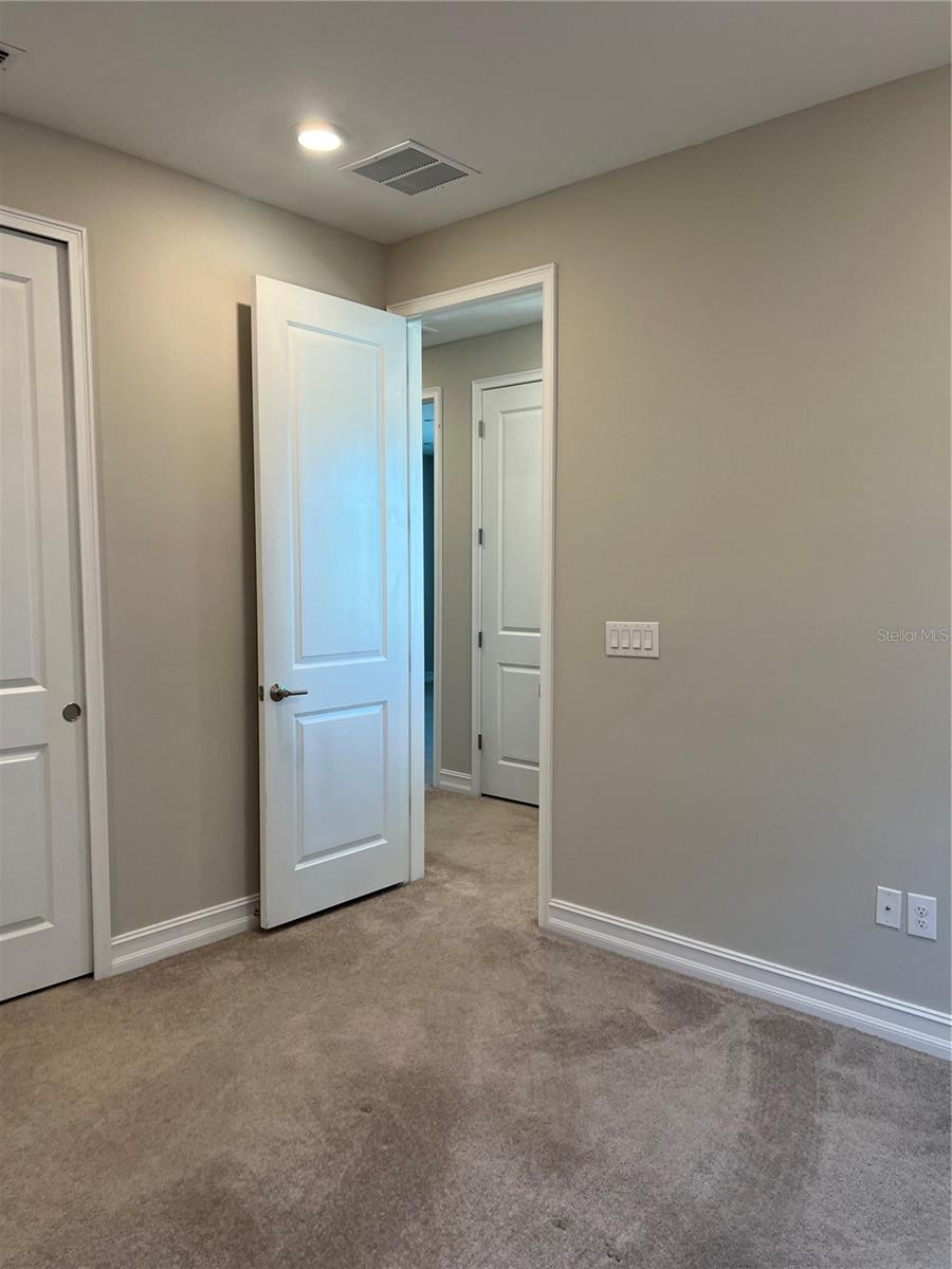 ESTANCIA PH 4 - Residential Lease