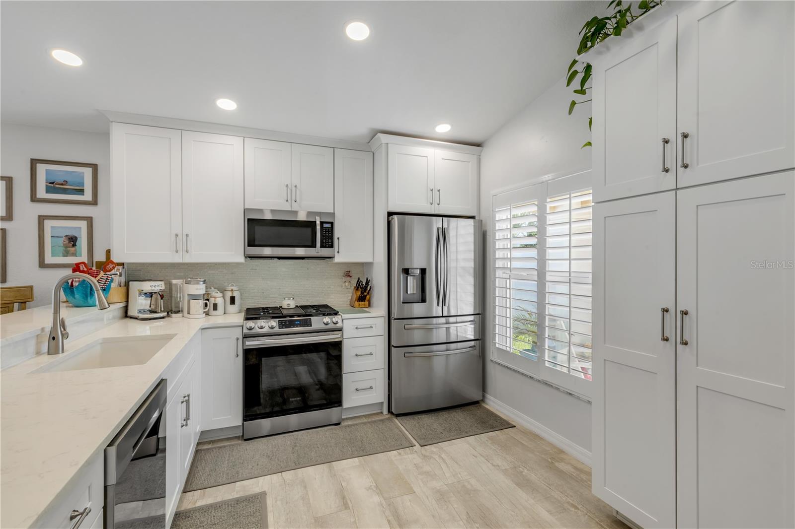 HORTON SHORES - Residential