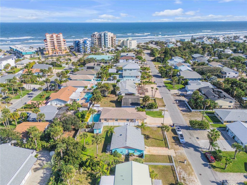 Photo of 814 Maralyn Avenue, New Smyrna Beach, FL 32169 (MLS # NS1086857)