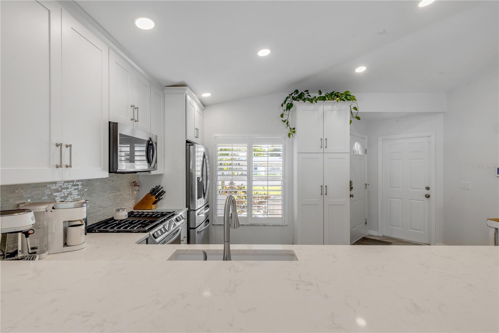 HORTON SHORES - Residential