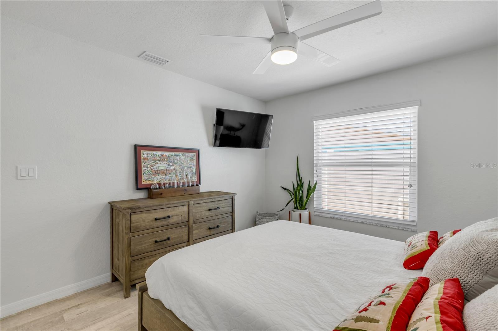 HORTON SHORES - Residential